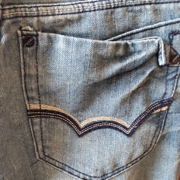 F.U.S.A.I. Classic Blue Denim Straight-Leg Jeans - Picture 6 of 10